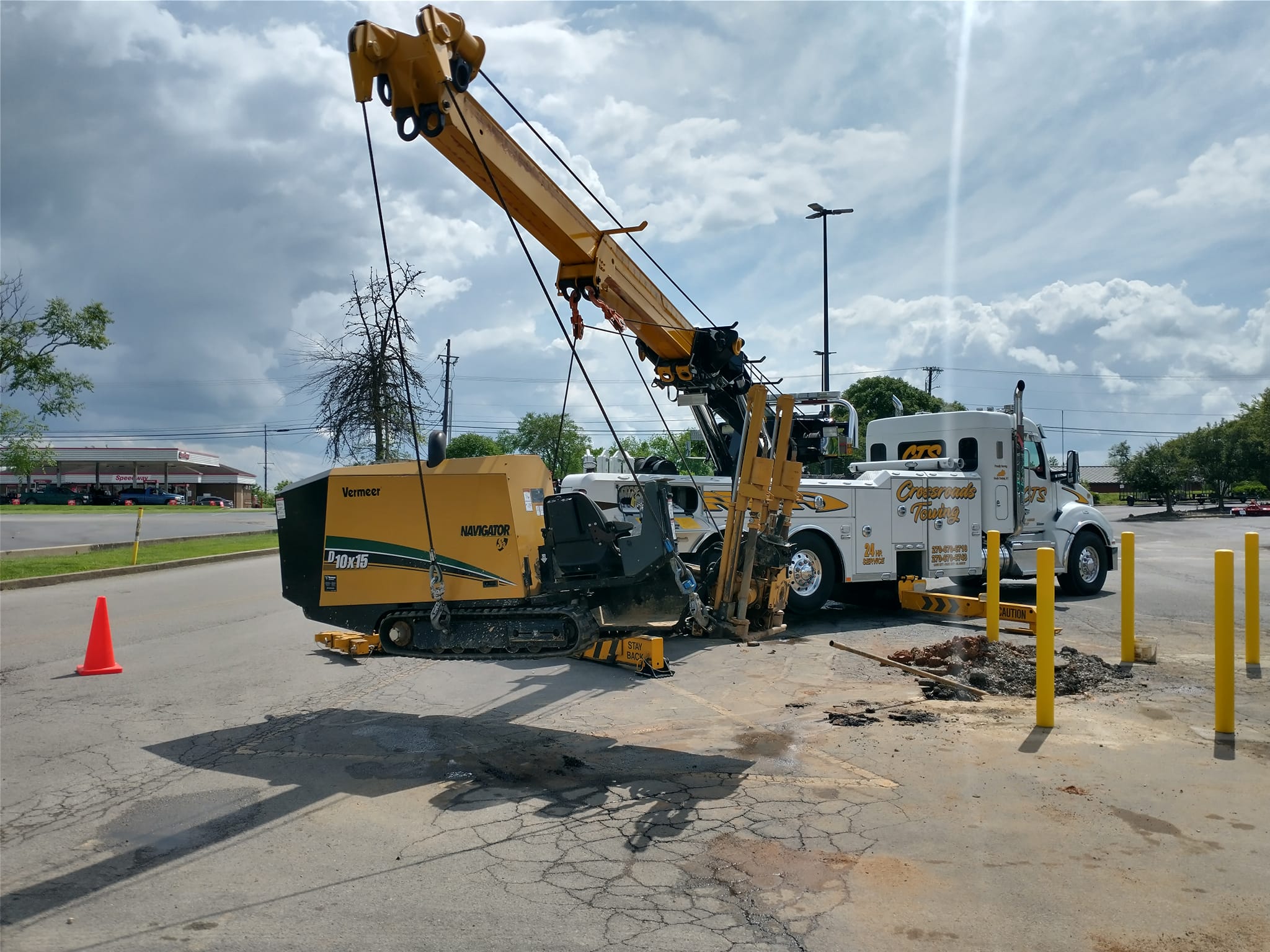 crane tow truck lifting construction machine